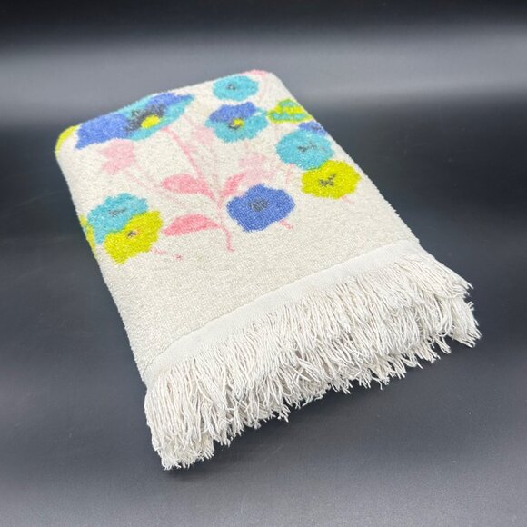Vintage Bath Towel Floral Pink Check Fringe Cone USA Flower Power Blue Green 60s - Picture 1 of 10